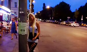 الكوجر موقع سكسي تحميل و البغل فيديو إباحي 