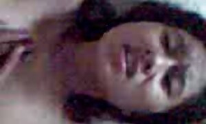 زوجة مثيرة تحمل افلام سكسي فيديو إباحي 